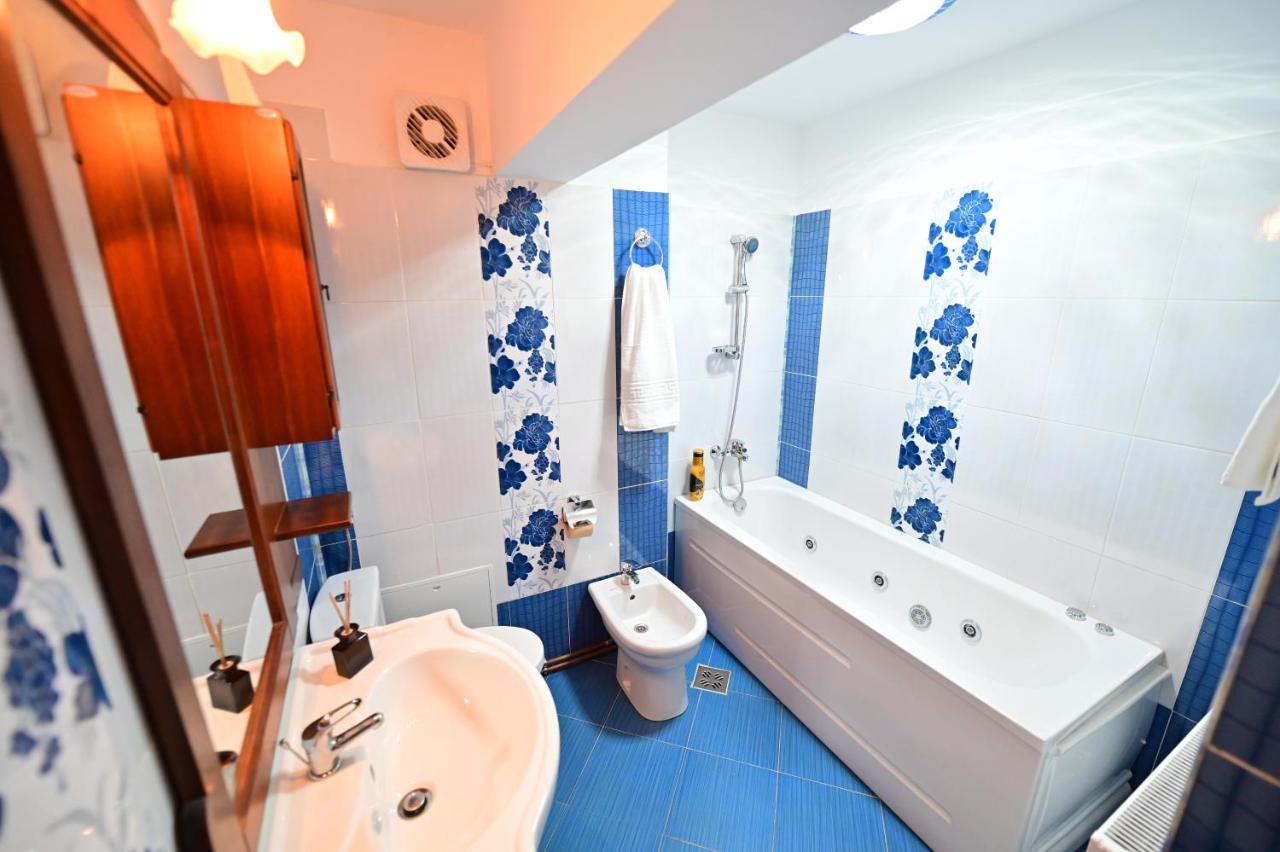 Vacation Apartment With Free Parking Сибиу Екстериор снимка